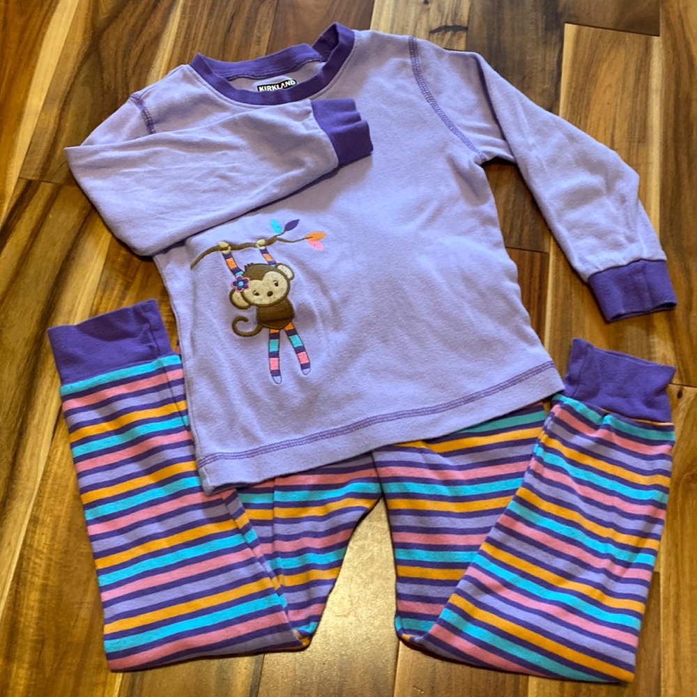 Girl’s Size 5 Monkey 🙊 100% Cotton Pajamas